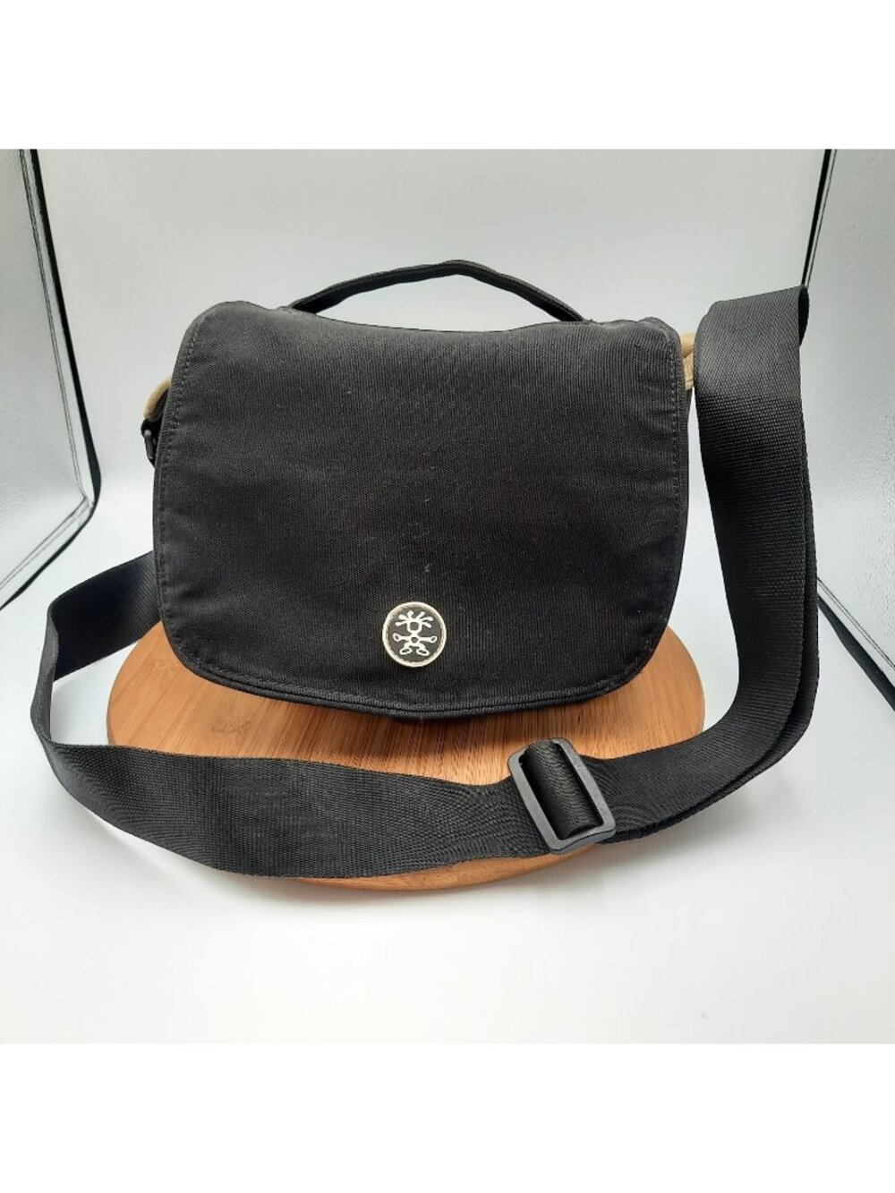 Crumpler 5 Million Dollar Home Camera Bag Tough Cordura Fabric Black Tan